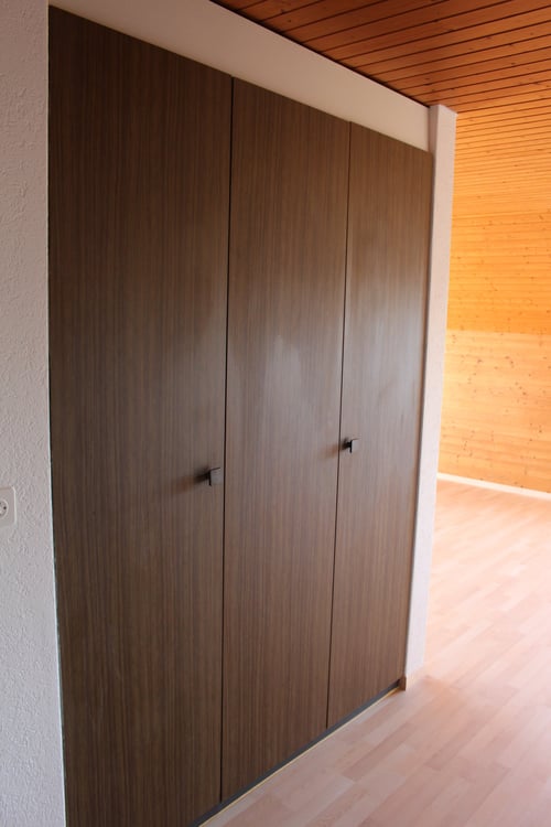 ältere 3-Zimmer-Altbau-Dachwohnung an ruhiger Lage in Gasel, Gde. Köniz 9