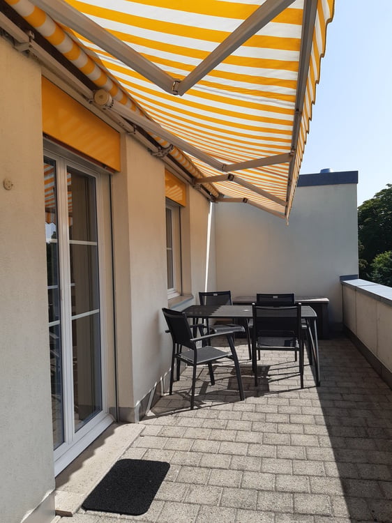 sehr charmante 3.5-Zi-Attika-Wohnung an der Aarbergstrasse 37, Lyss 9