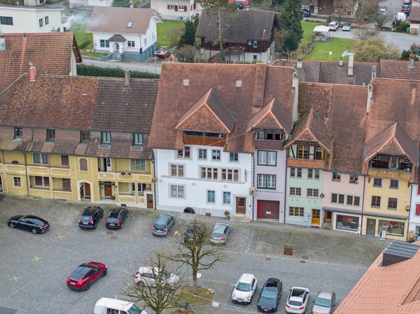 aussergewöhnlich, charmant, grosszügig: 2.5-Zi-Loft-Whg in Büren an der Aare