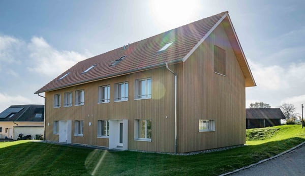 6,5-Zimmer - Doppeleinfamilienhaus mit grosser Galerie 2