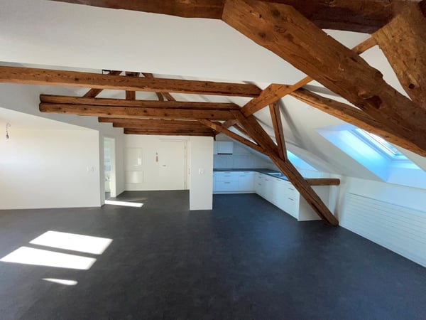 modern und hell: 4.5 Zimmer-Dachwohnung in Rapperswil/BE 5