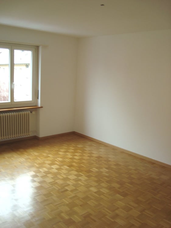 Grosse 1 Zimmerwohnung Biel zu vermieten 3