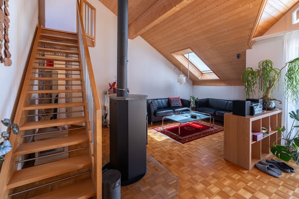 Nicht alle Tage! Wunderbare 2.5 -5.5 Zi.-Dachwohnung mit Galerie 10
