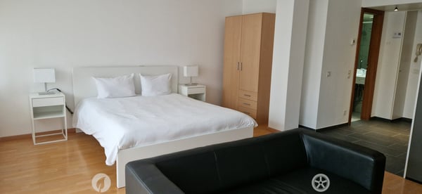 Studio möbliert mit Service 6
