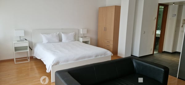 Studio möbliert mit Service 6