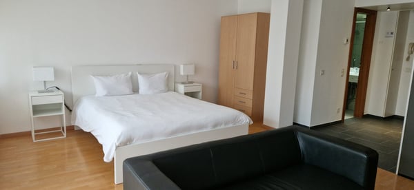 Studio möbliert mit Service 6