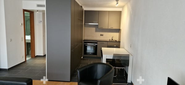Studio möbliert mit Service 5