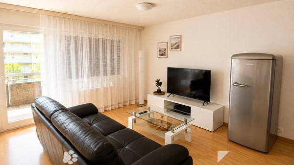 Möbliert wohnen im Herzen von Biel – 40 m², Balkon, Klima & Sauna 3