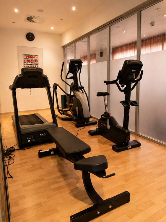 Möbliert wohnen im Herzen von Biel – 40 m², Balkon, Klima & Sauna 11