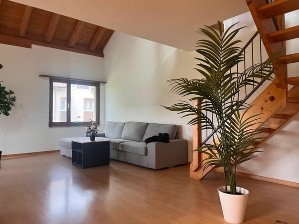 Heimfühl-6.5-Zi.-Galeriewohnung mit grossem Balkon 2