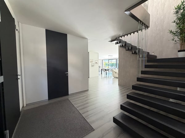 PROPRIÉTÉ CONTEMPORAINE D’EXCEPTION À SAXON 8