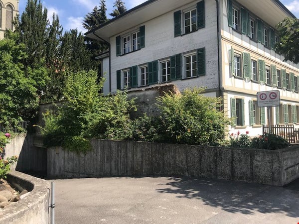 Einstellhallenparkplatz im Zentrum von Münchenbuchsee zu vermieten 2