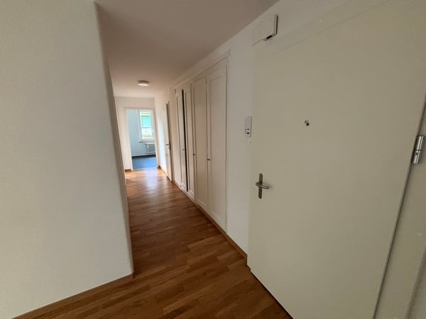 Charmante 3.5-Zimmerwohnung mit Balkon in Ostermundigen 1