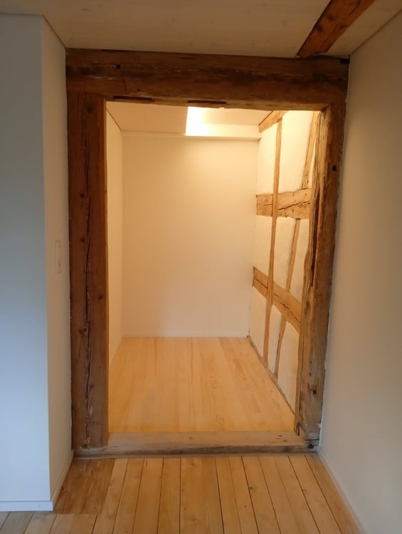 Charmanter umfassend sanierter 1.5 Zimmer-Hausteil in der Gemeinde Hombrechtikon 11