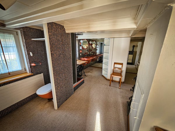 Zentral, grosszügig – mit Umbaupotential 8