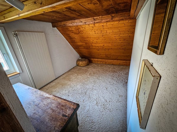 Zentral, grosszügig – mit Umbaupotential 9