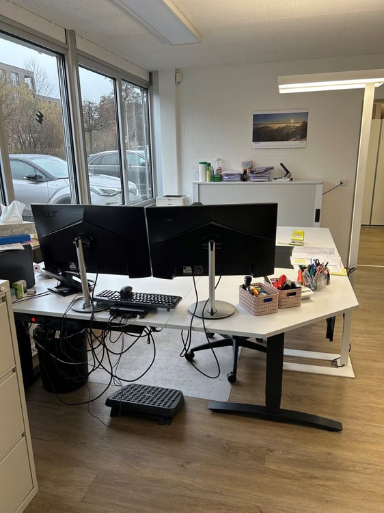 Büroflächen in Industriezone "Bornfeld …