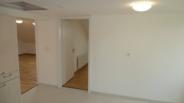 Renovierte 2 Zi-Dachwohnung für max. 2 Personen 5