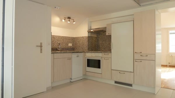 Renovierte 2 Zi-Dachwohnung für max. 2 Personen 1