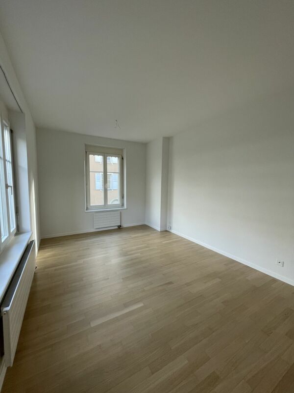 Bern/Eigerplatz - grosszügige 5-Zimmerwohnung zu vermieten!