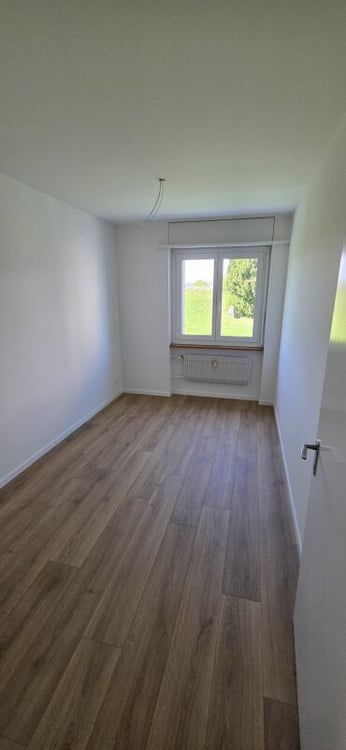 3.5-Zimmerwohnung mit neuer Küche zu vermieten! 6