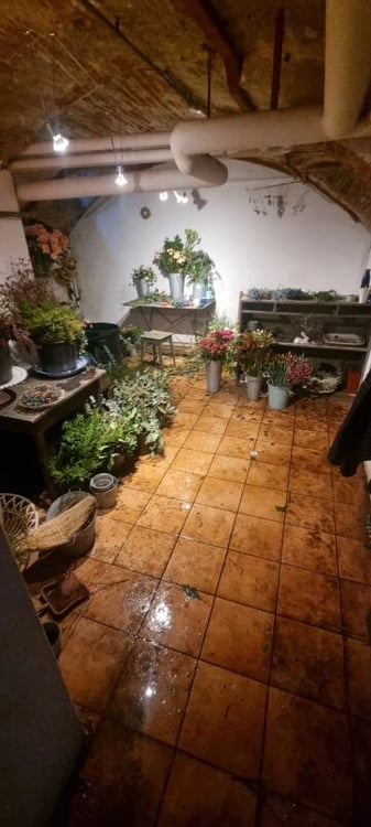 frisch gestrichene Keller/Lagerräume im Herzen der Berner Altstadt 2