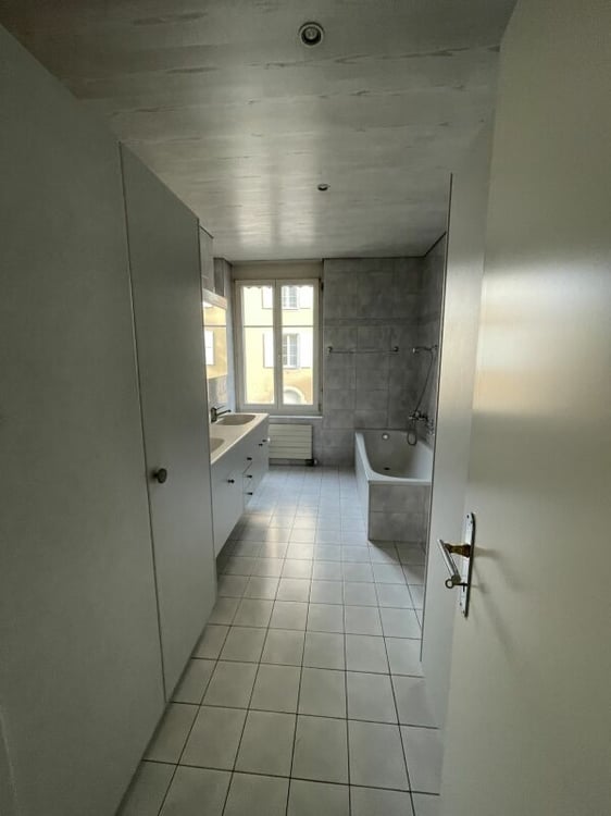 Bern/Eigerplatz - sonnige und grosszügige 5-Zimmerwohnung zu vermieten! 4