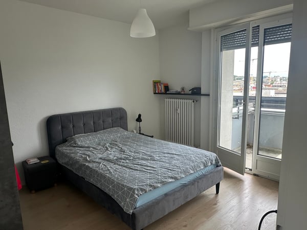Lumineux appartement de 2 pièces avec balcon au 6e étage – Bienne 5