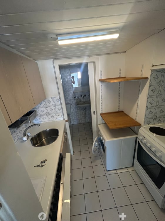 Grand studio au coeur de la vieille ville de Bienne 6