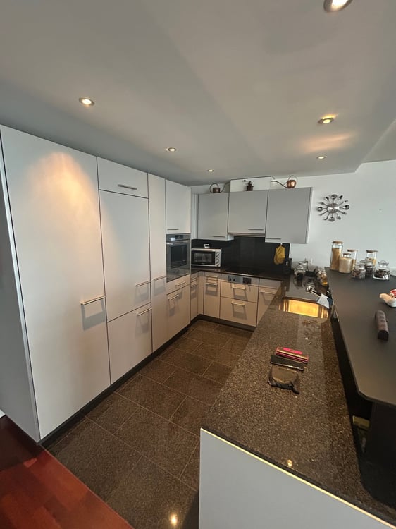 Appartement moderne de 3.5 pièces avec balcon à Bienne 6