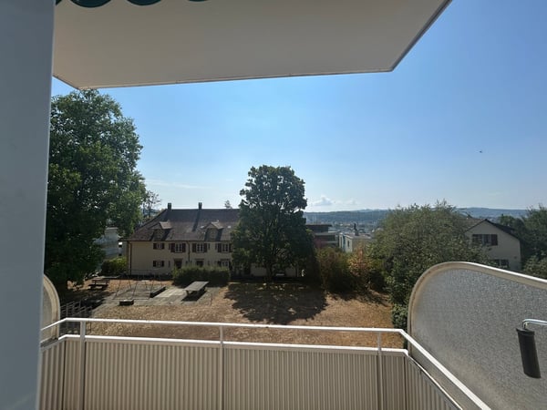 Bel appartement de 3 pièces dans quartier calme à Bienne 12
