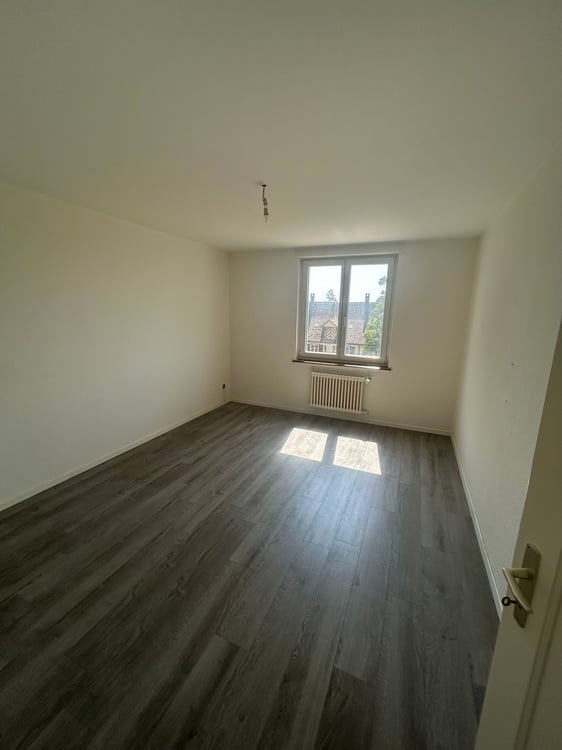 Bel appartement de 3 pièces dans quartier calme à Bienne 8