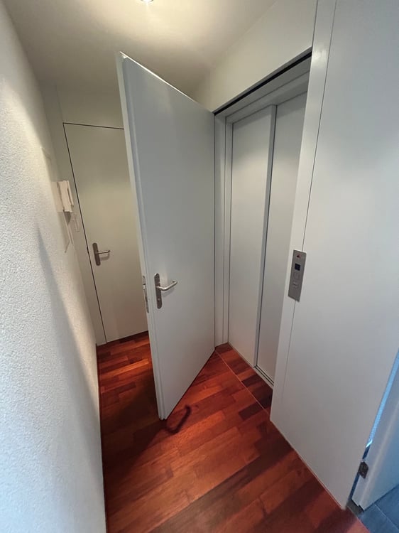 Unique appartement au centre de Bienne avec ascenseur dans l'appartement 3