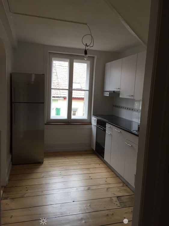 Lumineux appartement de 4 pièces - Helle 4-Zimmer-Wohnung 2