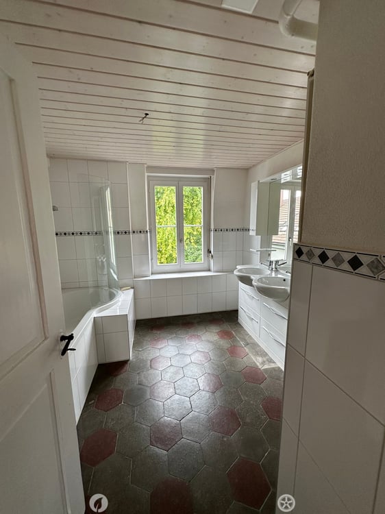 Lumineux appartement de 4 pièces - Helle 4-Zimmer-Wohnung 5