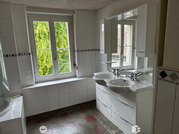 Lumineux appartement de 4 pièces - Helle 4-Zimmer-Wohnung 6