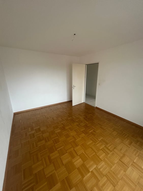 Spacieux appartement de 5.5 pièces avec balcon à Bienne 14