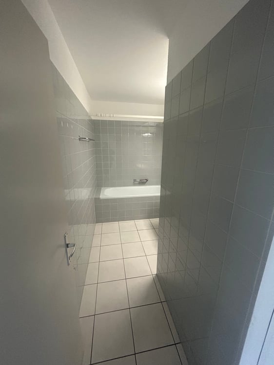 Spacieux appartement de 5.5 pièces avec balcon à Bienne 9