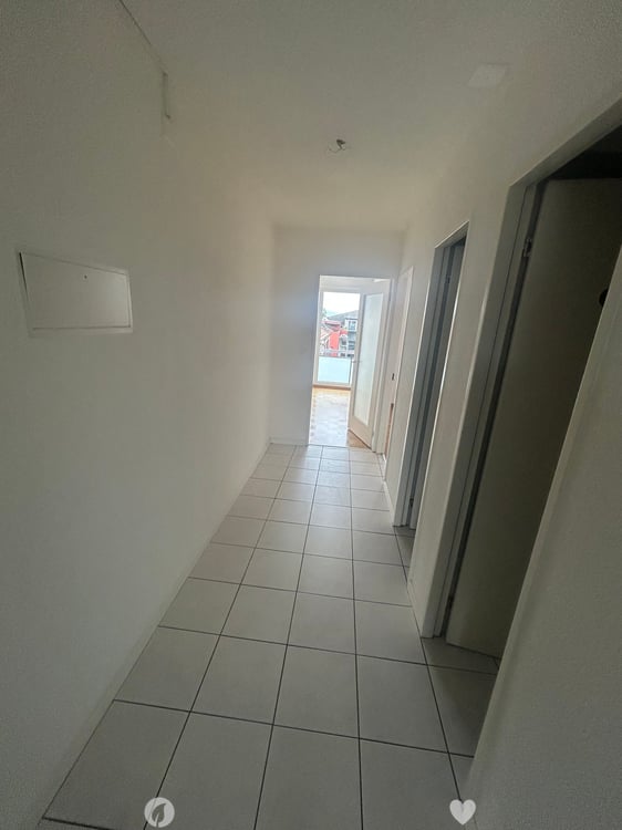 Spacieux appartement de 5.5 pièces avec balcon à Bienne 7