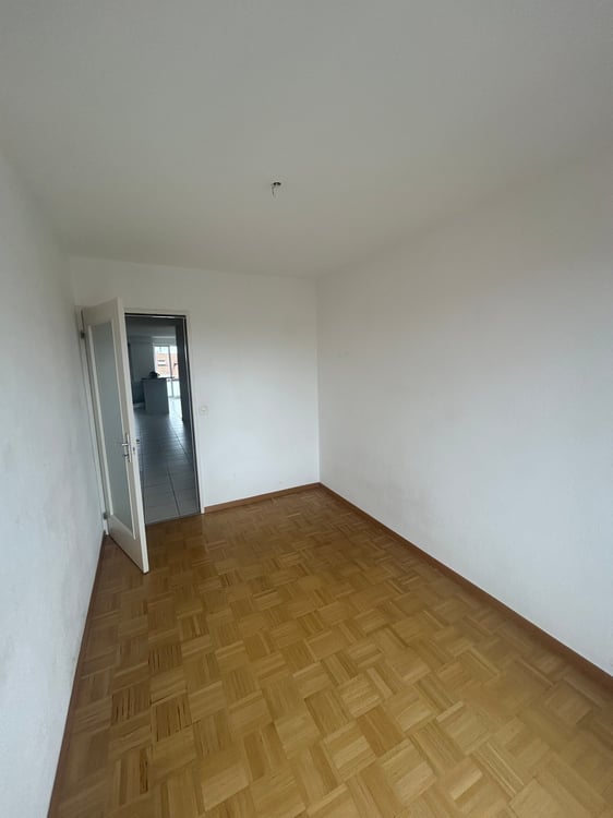 Spacieux appartement de 5.5 pièces avec balcon à Bienne 16