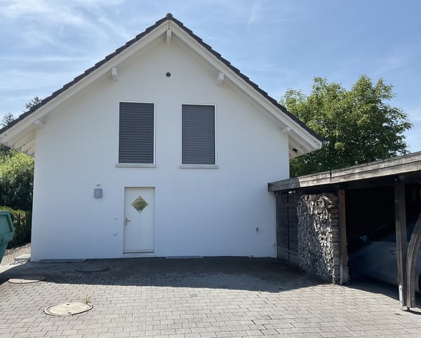 Stilvolles 5½-Zimmer-Einfamilienhaus mit Garten in Hubersdorf 1