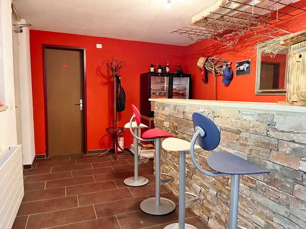 Geräumiges Büro/Gewerberaum für vielseitige Möglichkeiten 6