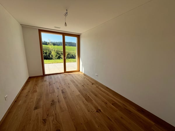 Moderne 4.5-Zimmer-Neubauwohnung mit grosser Terrasse 8