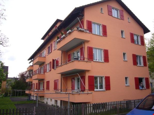 ruhige und helle 1 -Zimmerwohnung im beliebten Champagnequartier 16