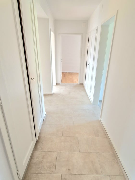 ruhige und helle 4 -Zimmerwohnung im beliebten Champagnequartier 11