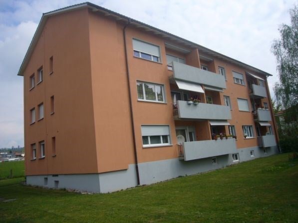 Attraktive und helle 4 1/2 Zimmer-Wohnung mit See und Bergsicht 2