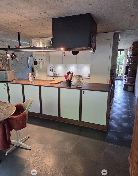 Charmantes 5.5-Zimmer-Reiheneinfamilienhaus in Biel – Wohnen mit Stil und Komfort 4