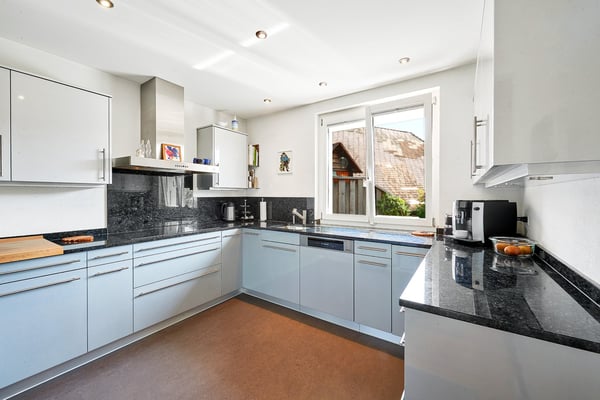 Maisonettewohnung mit grosser Terrasse, Zentrum Niederscherli 5