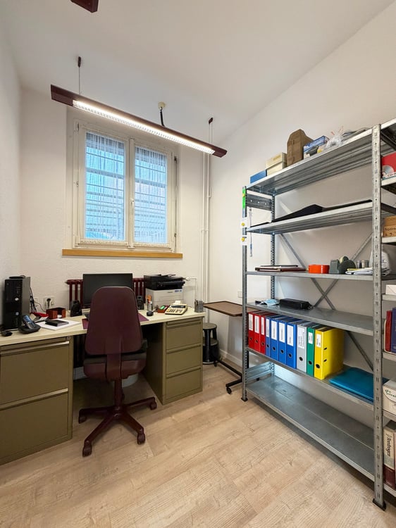 Ladenlokal / Atelier im Zentrum von Niederscherli 8