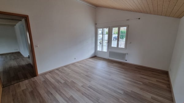 Gemütliche 7.5-Zimmer Maisonette-WHG mit Balkon und Terrasse 12